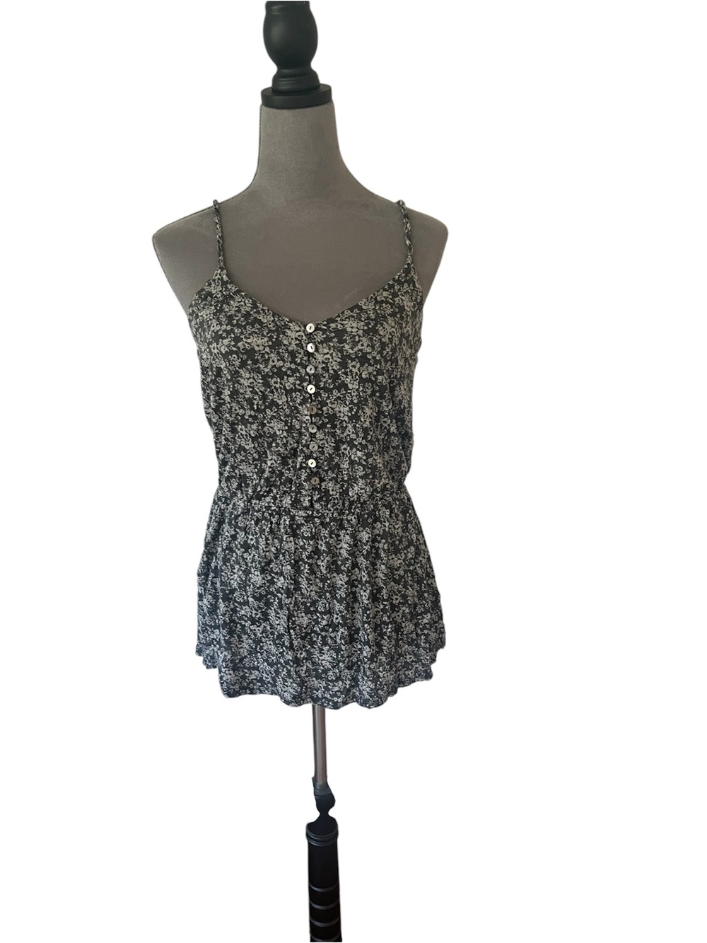 Forever 21 Black Floral Button-Front Spaghetti Strap Camisole